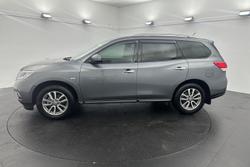 2015 Nissan
Pathfinder ST