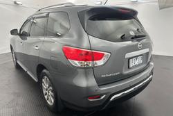 2015 Nissan
Pathfinder ST