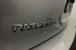 2017 Nissan
Pathfinder ST