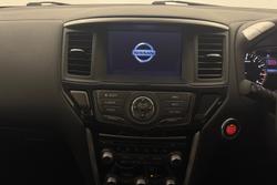2017 Nissan
Pathfinder ST