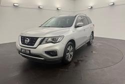 2017 Nissan
Pathfinder ST