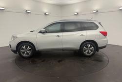 2017 Nissan
Pathfinder ST