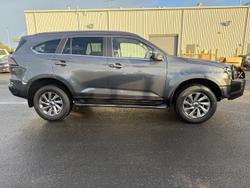 2023 Isuzu
MU-X LS-U