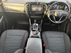 2023 Isuzu
MU-X LS-U
