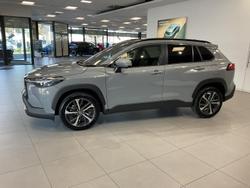 2023 Toyota
Corolla Cross Atmos