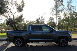 2023 Toyota
TUNDRA 3.5L Hyb Pick-up 10AT Limited