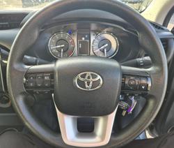 2023 Toyota
Hilux Workmate
