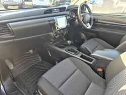 2023 Toyota
Hilux Workmate
