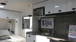 2025 Viscount V Series White