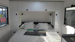 2025 Viscount V Series White
