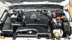 2020 Mitsubishi
Pajero GLS