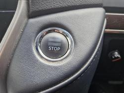 2020 Toyota
Landcruiser VX