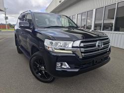 2020 Toyota
                Landcruiser VX