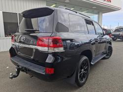 2020 Toyota
Landcruiser VX