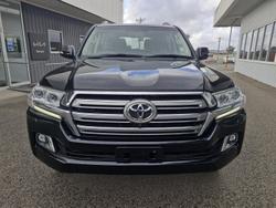 2020 Toyota
Landcruiser VX