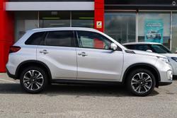 2024 Suzuki Vitara Turbo LY Series II Silky Silver