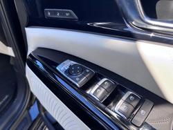 2022 Kia
                Carnival Platinum