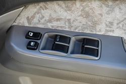 2000 Nissan
Patrol ST