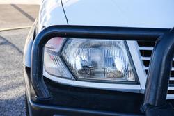 2000 Nissan
Patrol ST