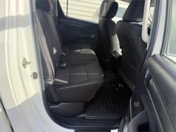 2019 Toyota
Hilux SR