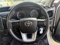 2019 Toyota
Hilux SR