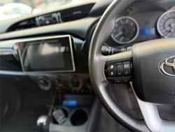 2019 Toyota
Hilux SR