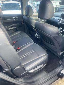 2022 Kia
Sorento Sport+