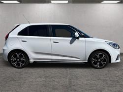 2022 MG MG3