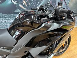 2025 Kawasaki NINJA 1100SX METALLIC DIABLO BLACK