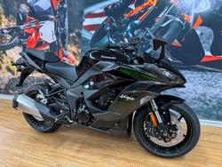 2025 Kawasaki NINJA 1100SX METALLIC DIABLO BLACK