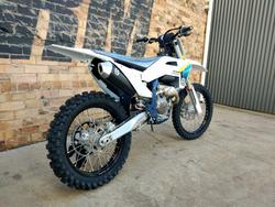 2025 HUSQVARNA FC 250 MOTOCROSS WHITE