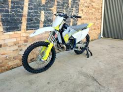 2024 HUSQVARNA TC 250 2T MOTOCROSS GREY