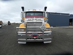 2017 MACK Clxt Superliner YELLOW