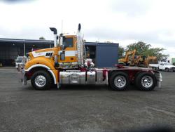 2017 MACK Clxt Superliner YELLOW
