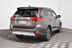 2019 Mitsubishi
Outlander LS