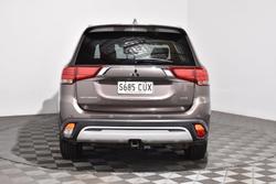 2019 Mitsubishi
Outlander LS