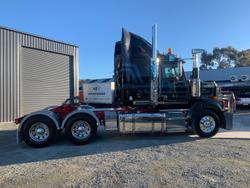 2014 Western Star 4864Fxb Cummins X15 With Rebuild History In Stock Now! Black