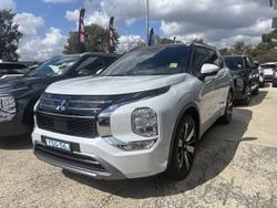 2025 Mitsubishi Outlander Tourer