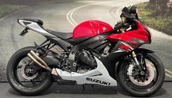 Suzuki GSX-R750