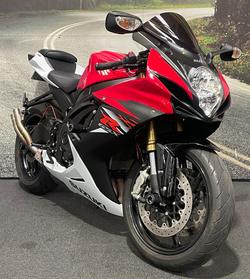 2015 Suzuki GSX-R750 Red