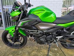 2025 Kawasaki Z500 Green