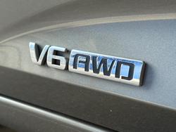 2020 Holden
Calais V