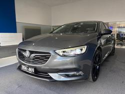 2020 Holden
Calais V