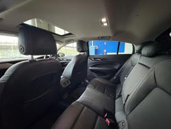 2020 Holden
Calais V