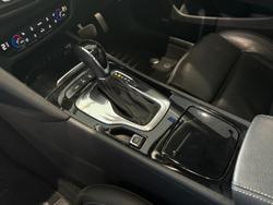 2020 Holden
Calais V
