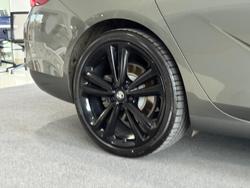 2020 Holden
Calais V