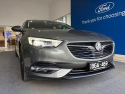 2020 Holden
Calais V