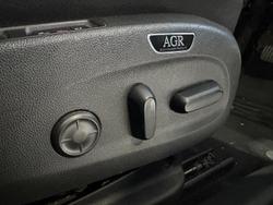 2020 Holden
Calais V
