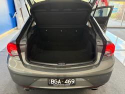 2020 Holden
Calais V