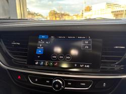 2020 Holden
Calais V